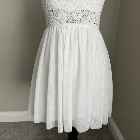 Bailey Blue White Lace Dress - Picture 5 of 11